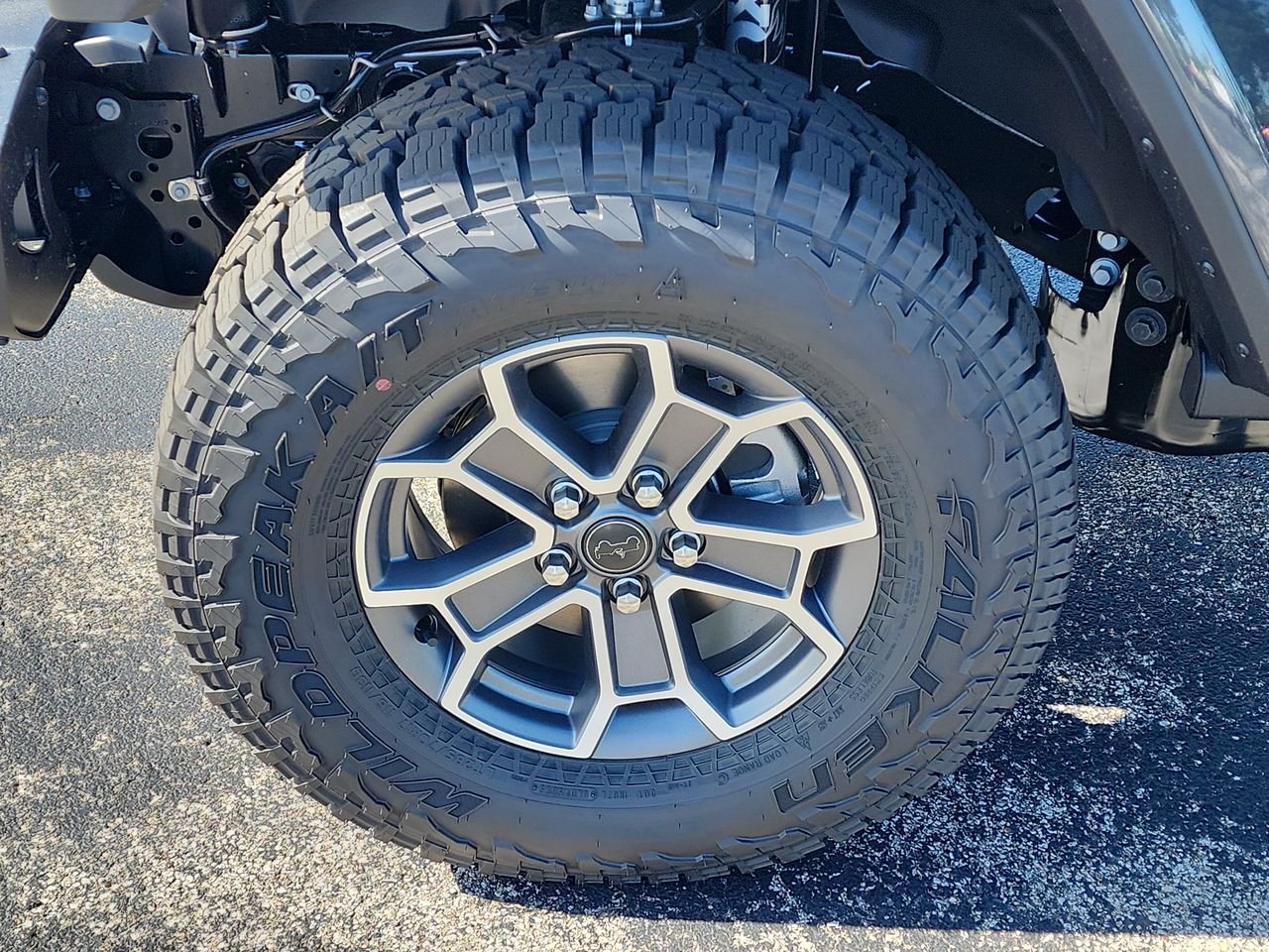New 2026 Gray Jeep Mojave X image 10