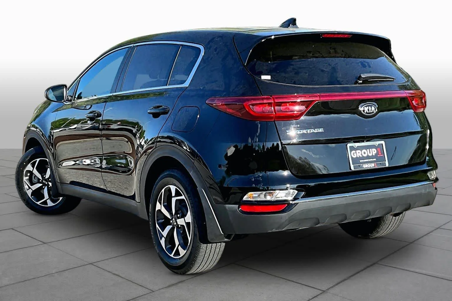 Certified Used 2020 Black Cherry Pearl Kia LX image 18