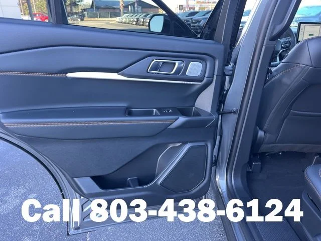 New 2026 Carbonized Gray Metallic Ford Tremor® image 9