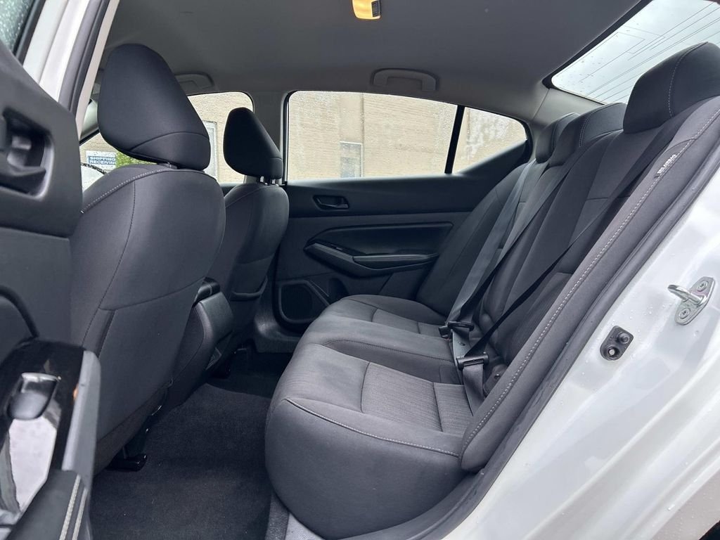 Used 2023 White Nissan 2.5 SV image 15