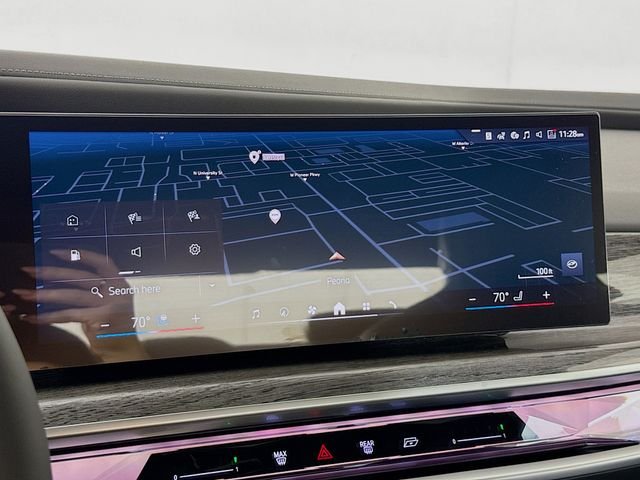 2025 BMW 7 Series 760i - Photo 13