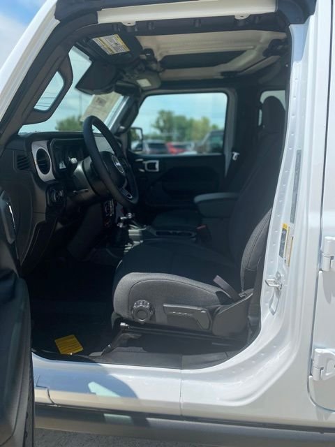 New 2026 Bright White Clear-Coat Exterior Paint Jeep Willys image 15