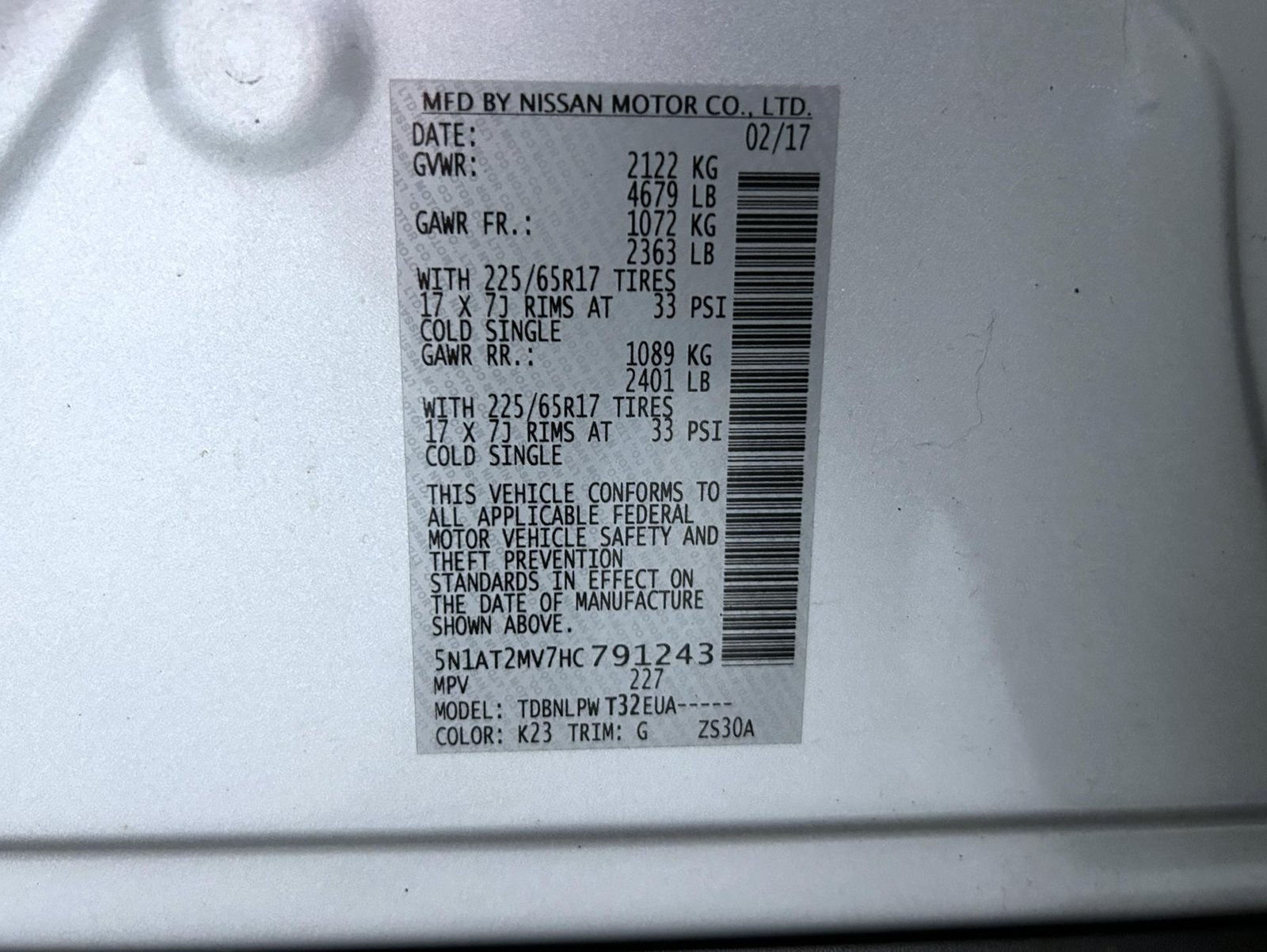 Used 2017 Silver Nissan S image 25
