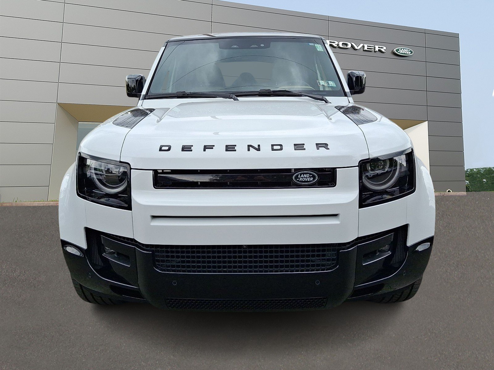 New 2026 Fuji White Land Rover P400 X-Dynamic SE image 8