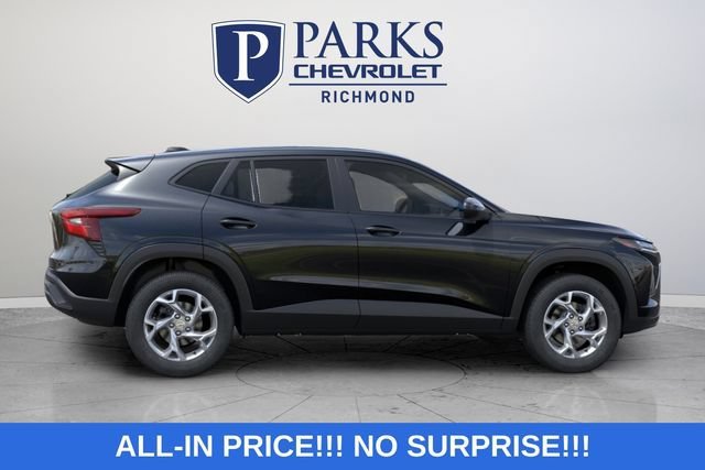 2026 Chevrolet Trax LS - Photo 8