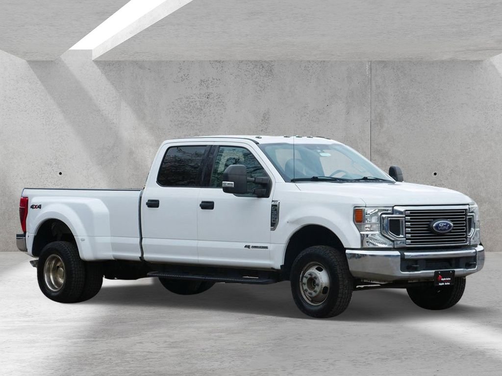 Certified Used 2020 White Ford XLT image 1