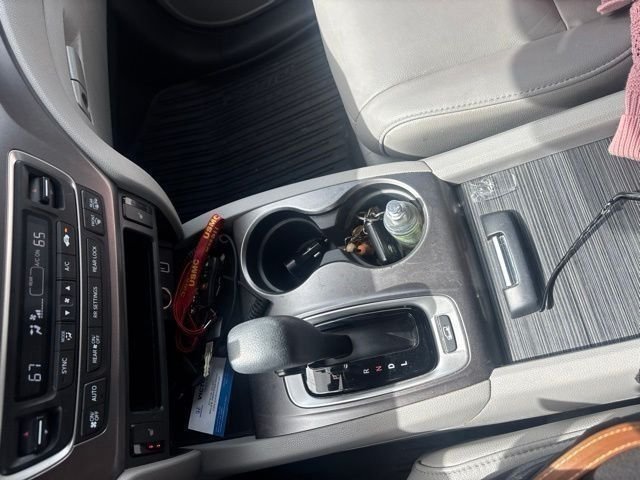 Used 2019 Blue Honda EX-L image 4