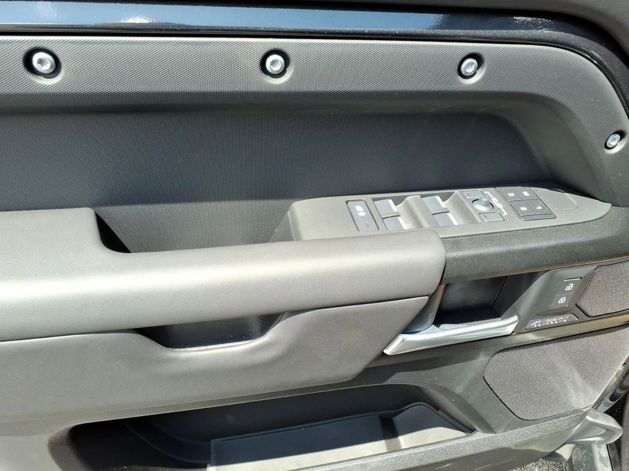 New 2026 Carpathian Grey LAND ROVER X image 8