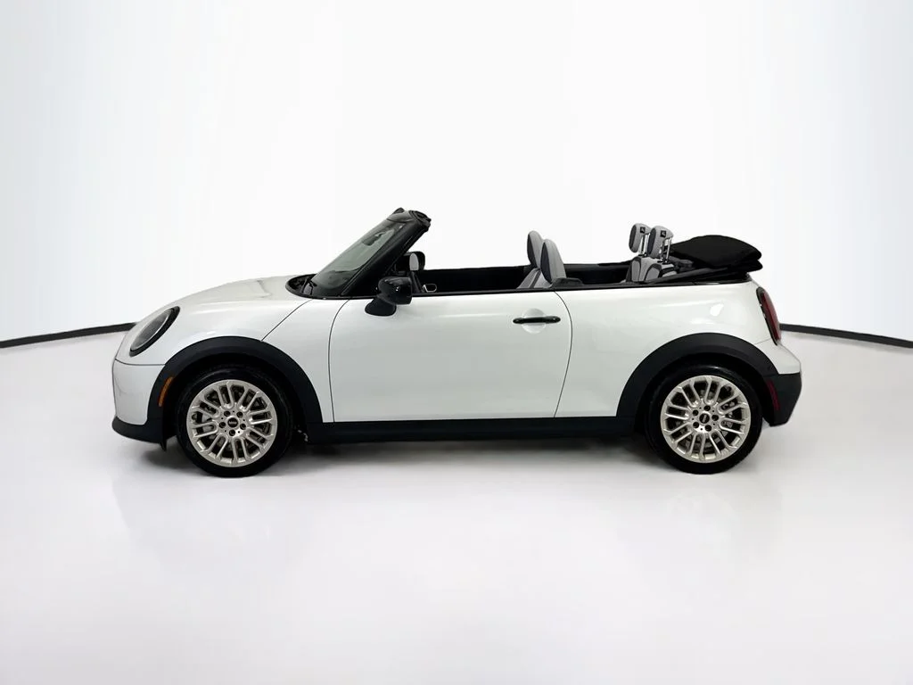 New 2026 Nanuq White Metallic MINI Signature Plus image 8