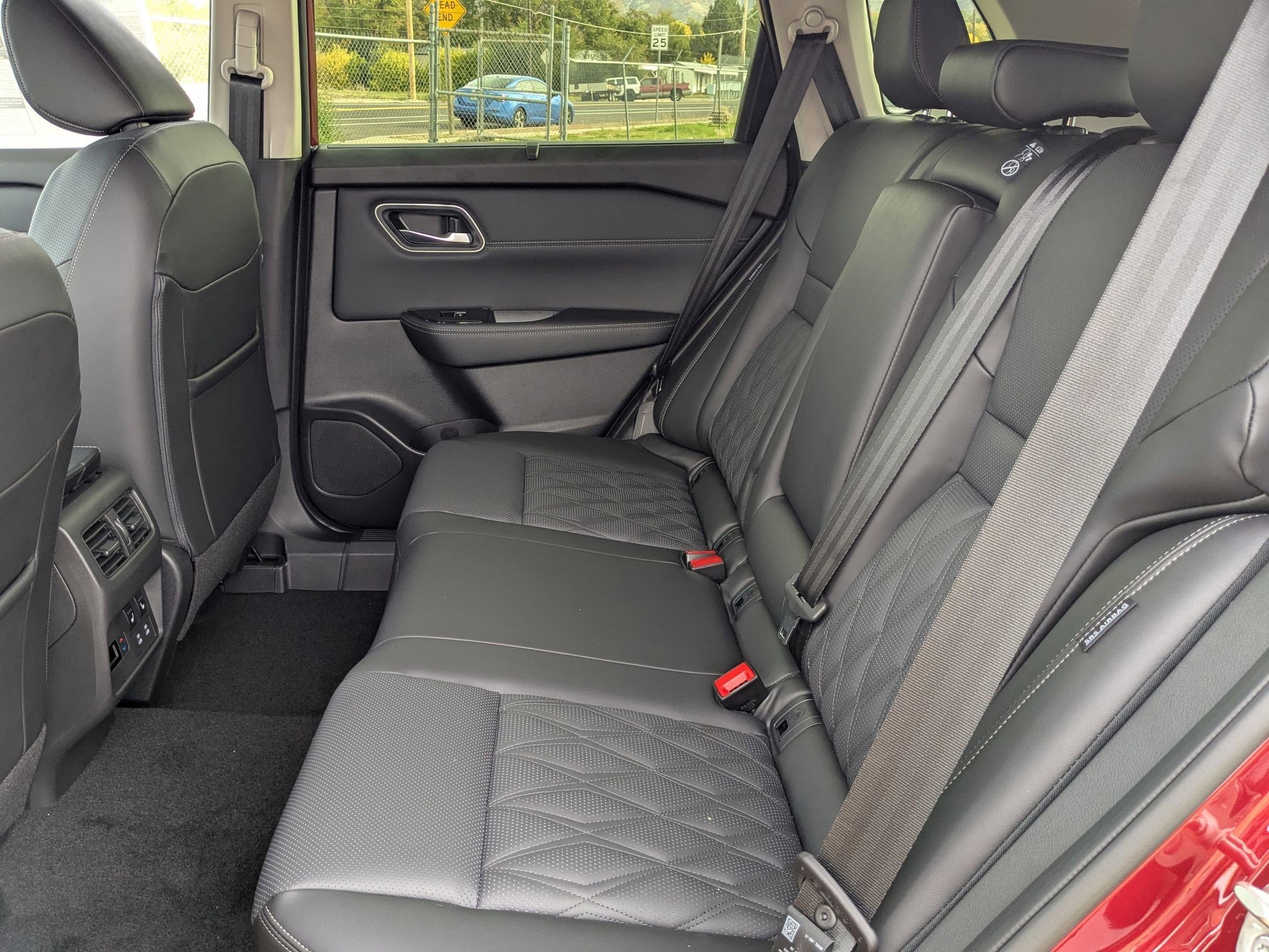 2026 Nissan Rogue Platinum - Photo 16