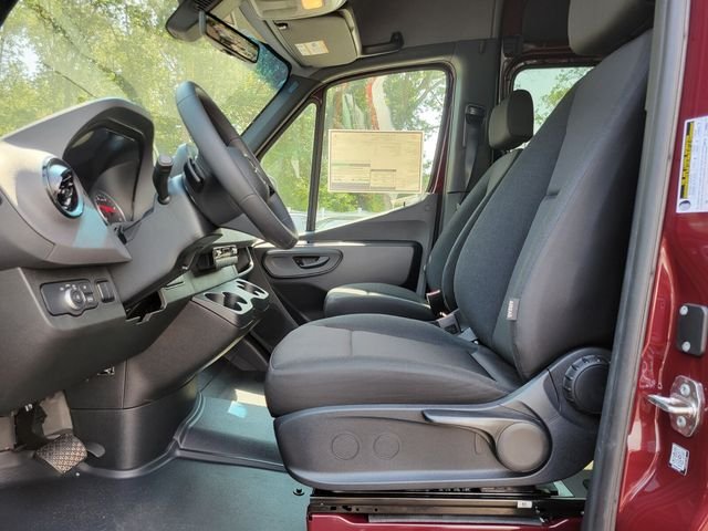 2025 Mercedes-Benz Sprinter Crew Van Base - Photo 14