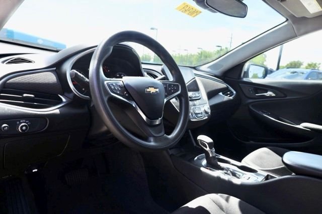 Used 2025 Gray Chevrolet LS image 18