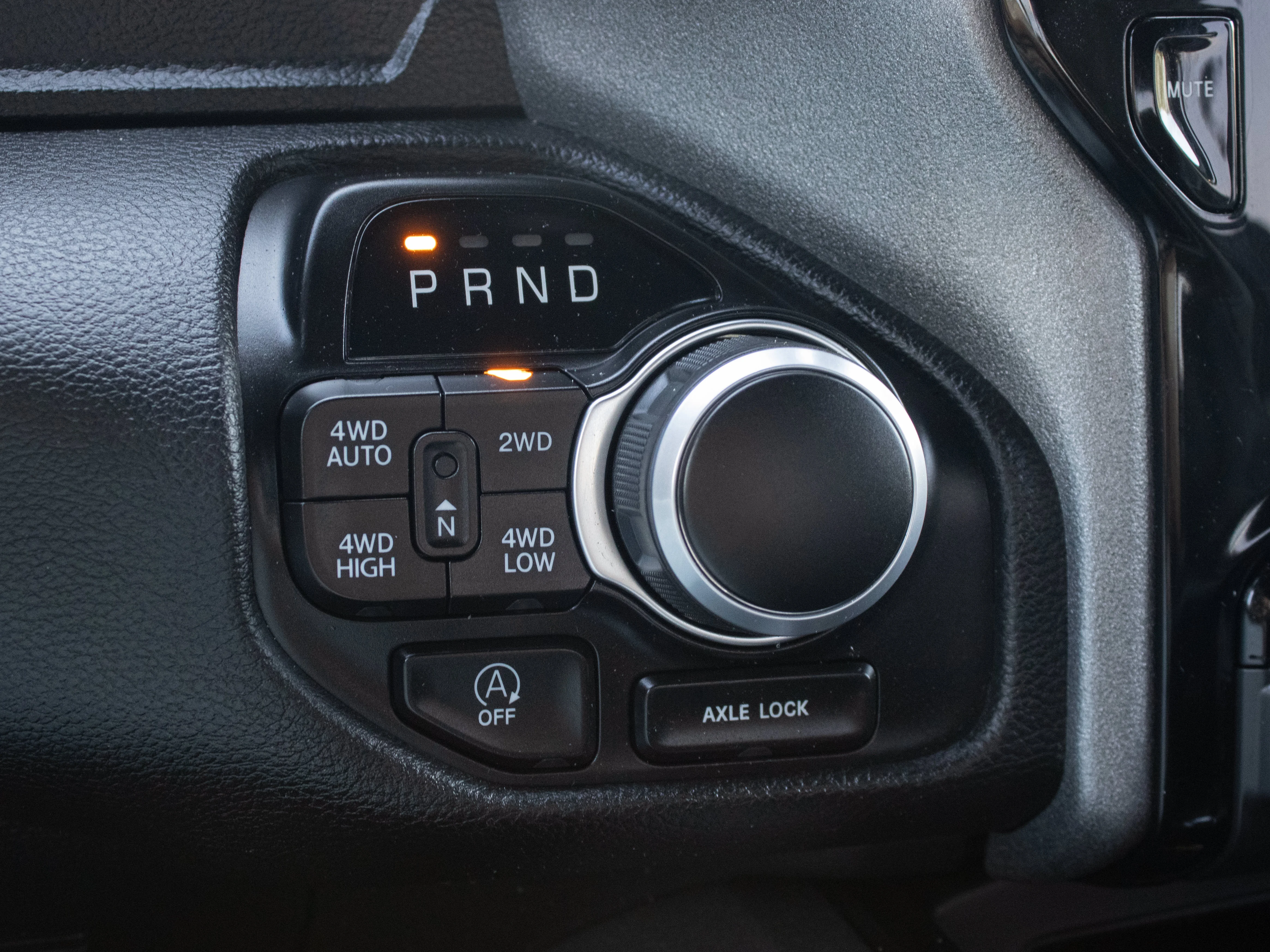 Used 2024 Blue RAM Big Horn* | 5.7L HEMI V8 | Heated Seats & Steering Wheel | 12 inches NAV Touchscreen image 30
