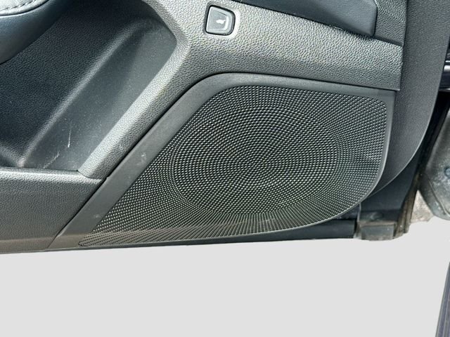 Used 2020  Acura Base image 18
