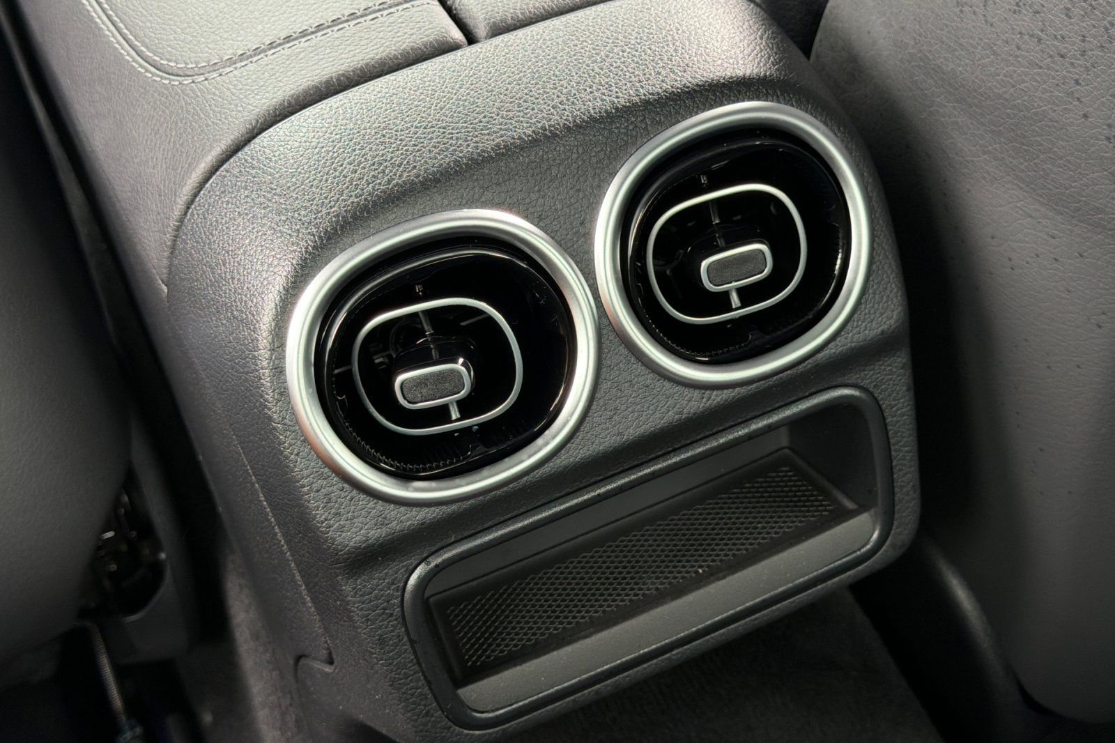 New 2026 Polar White Mercedes-Benz CLE 450 image 27