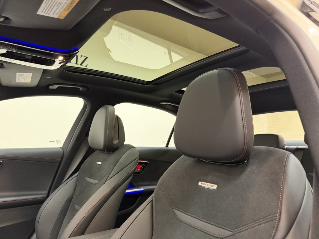 2025 Mercedes-Benz C-Class Sedan AMG C43 - Photo 16