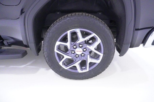 2026 GMC Sierra 1500 SLT - Photo 13