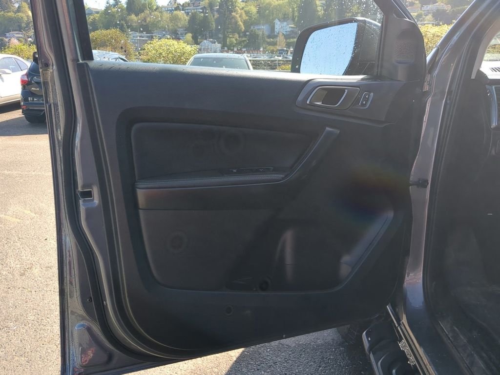 Used 2023 Carbonized Gray Metallic Ford Lariat image 13