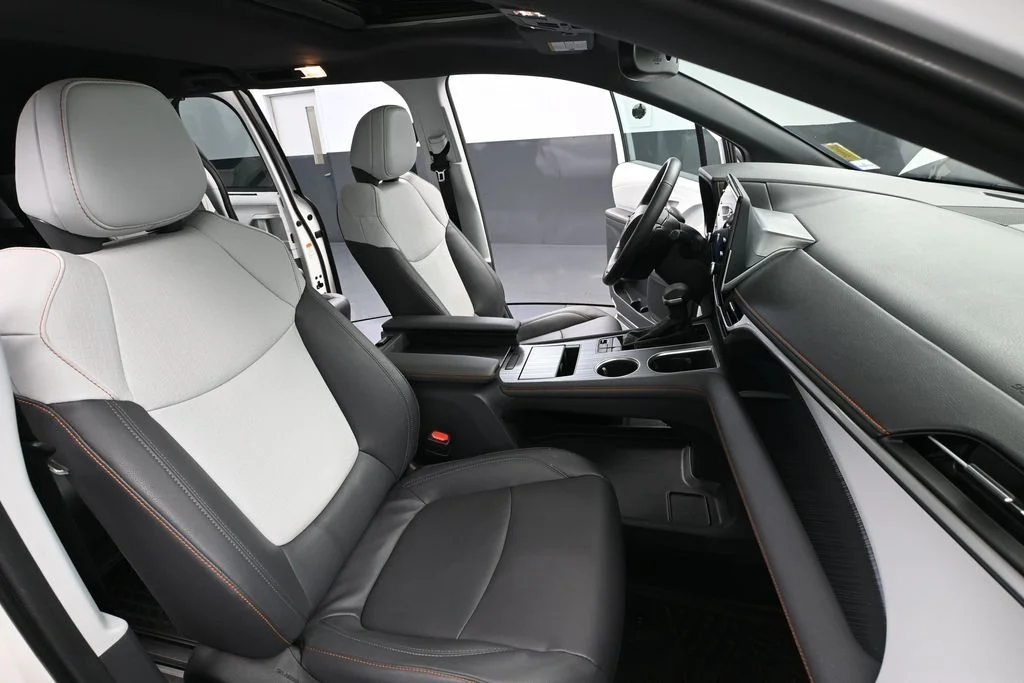 2024 Toyota Sienna XSE - Photo 48