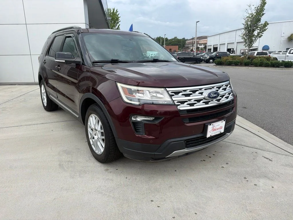 Used 2018 Burgundy Velvet Metallic Tinted Clearcoat Ford XLT image 1