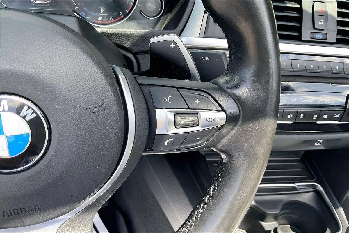 Used 2019 Black BMW xDrive image 12
