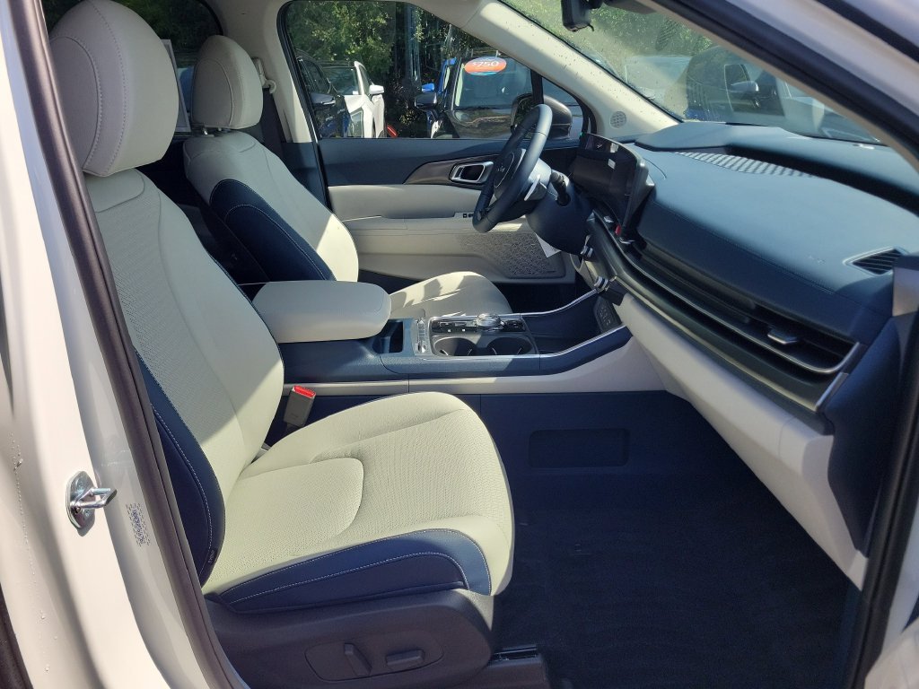 New 2026 Snow White Pearl Kia SX Prestige image 7