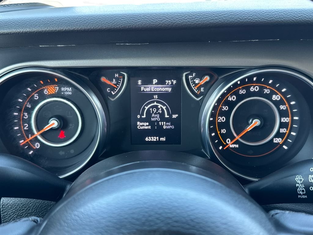 Used 2023 Silver Jeep Sport S image 32