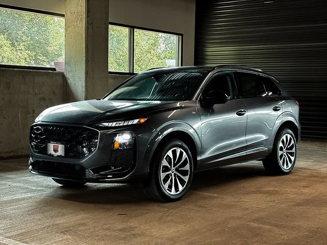 2026 Audi Q3 S line