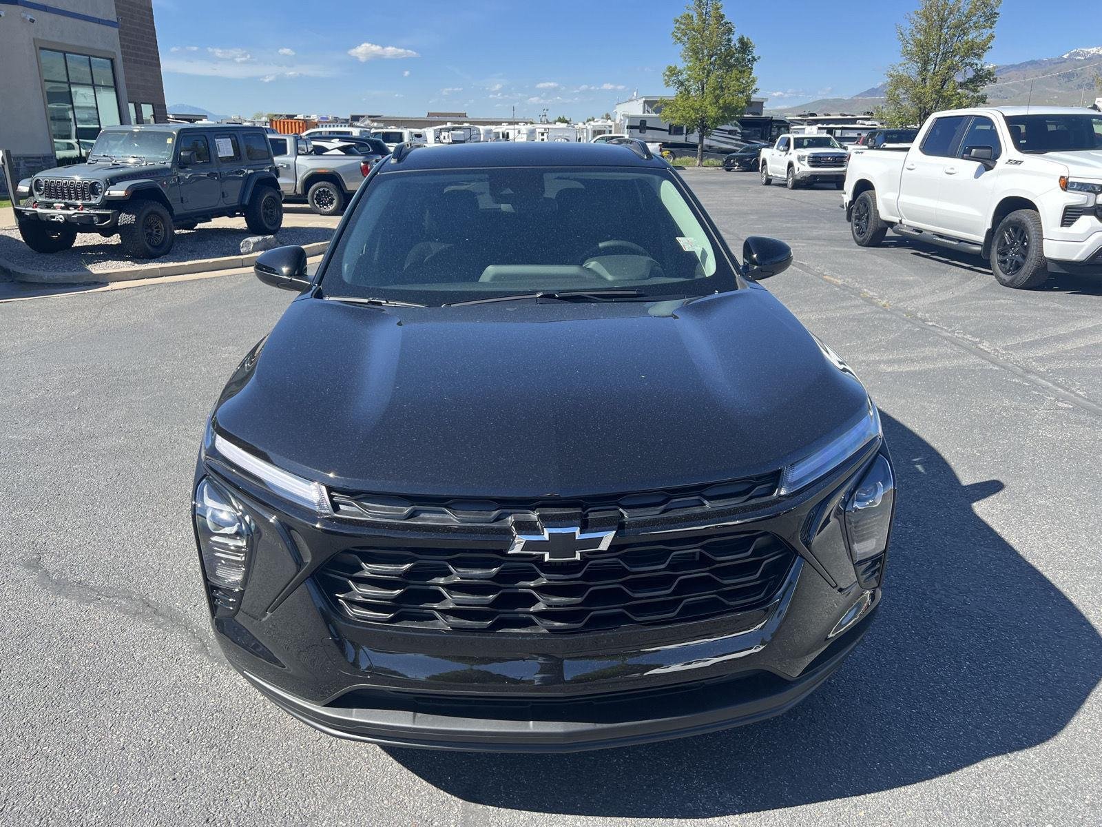 2026 Chevrolet Trax LT - Photo 8