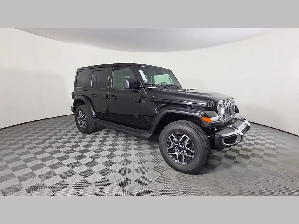 New 2026 Black Clear-Coat Exterior Paint Jeep Sahara image 40