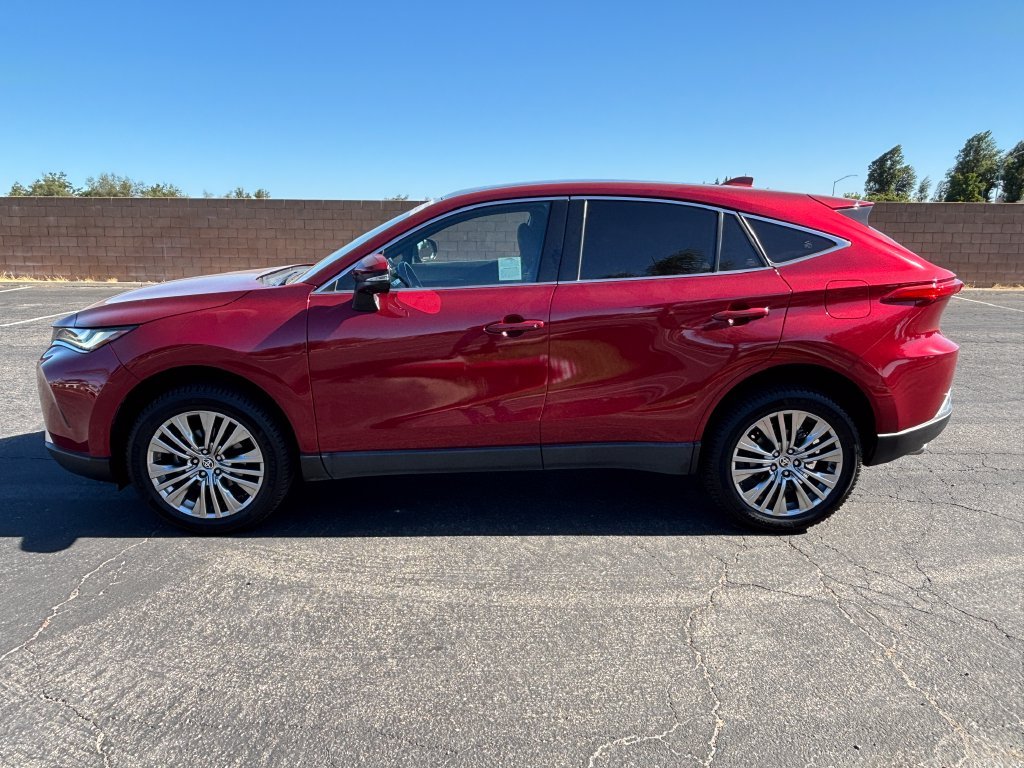 2023 Toyota Venza Limited - Photo 8