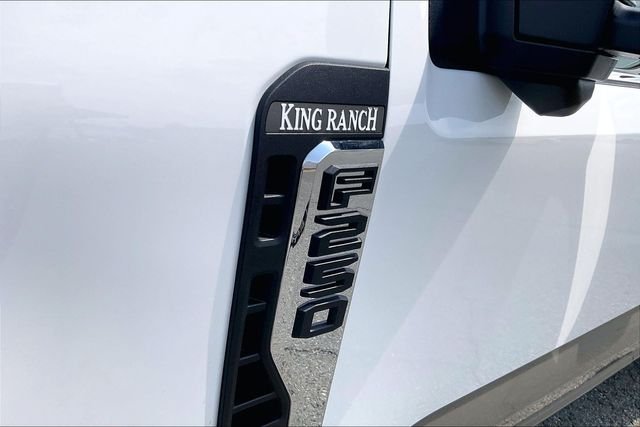 New 2026 Star White Metallic Tri-Coat Ford F-250® King Ranch® image 30