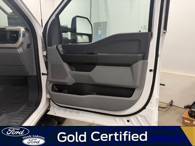 Certified Used 2024 Oxford White Ford XL image 27