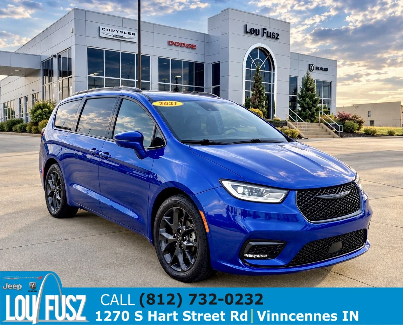 Used 2021 Ocean Blue Metallic Chrysler Touring L image 1