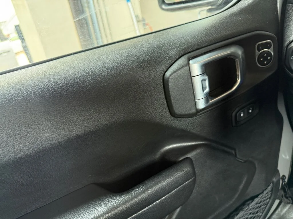 Used 2023 Gray Jeep Rubicon 4xe image 11
