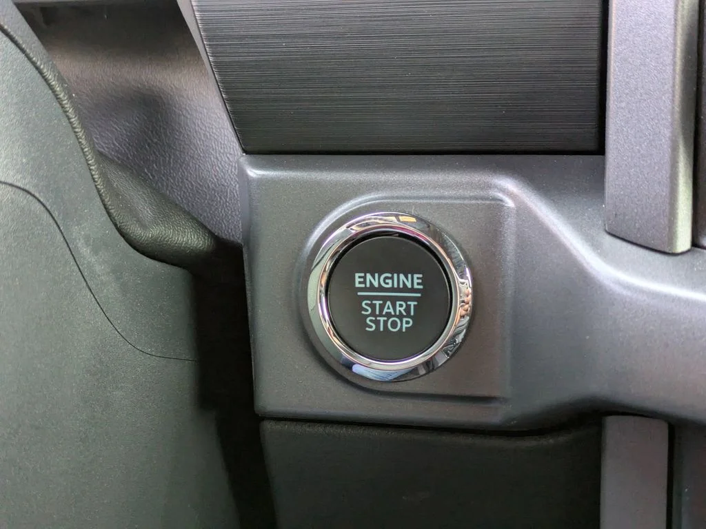 New 2026 Agate Black Metallic Ford XLT image 30