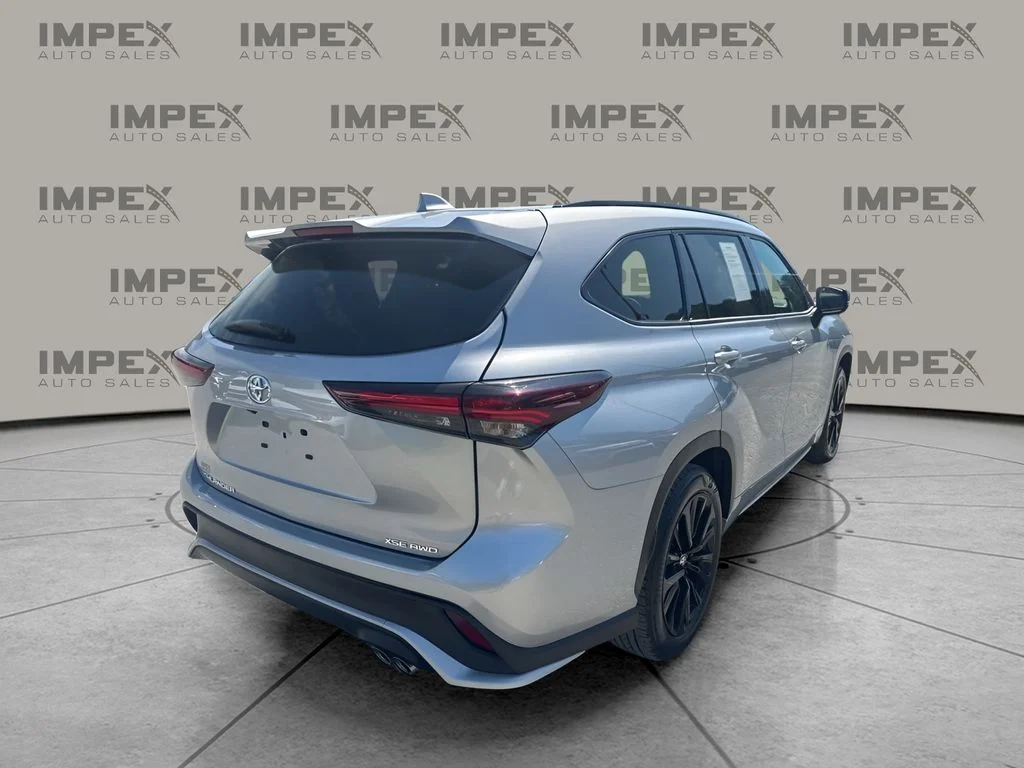 Used 2025 Gray Toyota XSE image 5