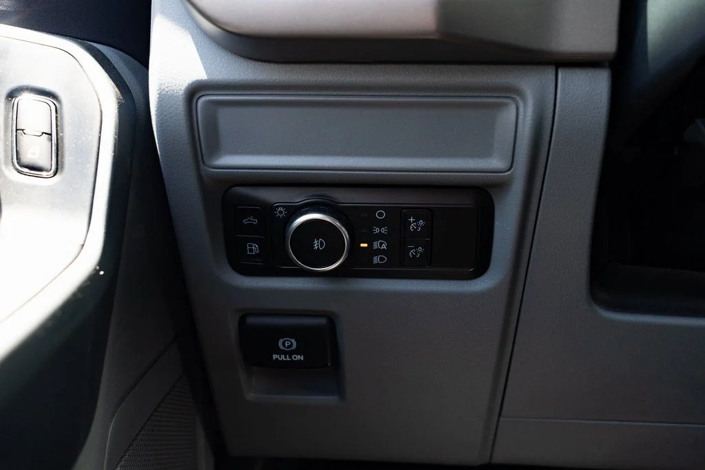 Used 2024 Gray Ford XLT image 13