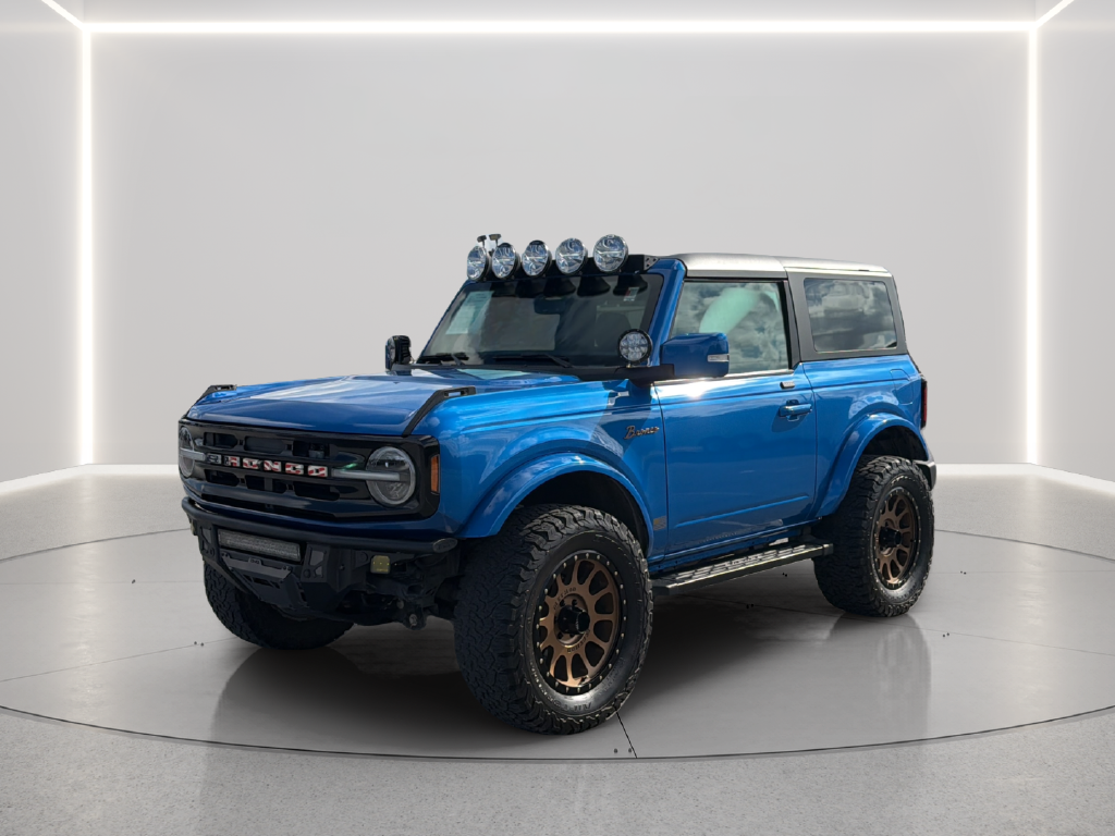 Used 2021 Blue Ford Outer Banks image 9