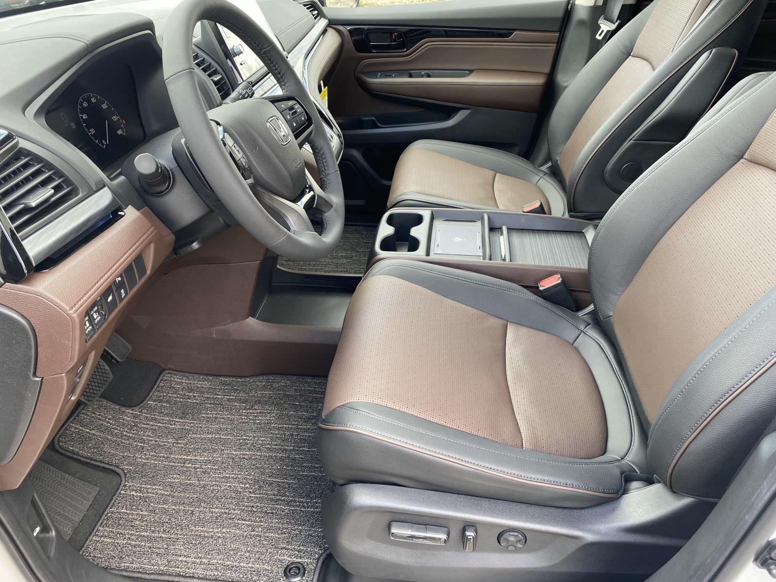 2026 Honda Odyssey Elite - Photo 9