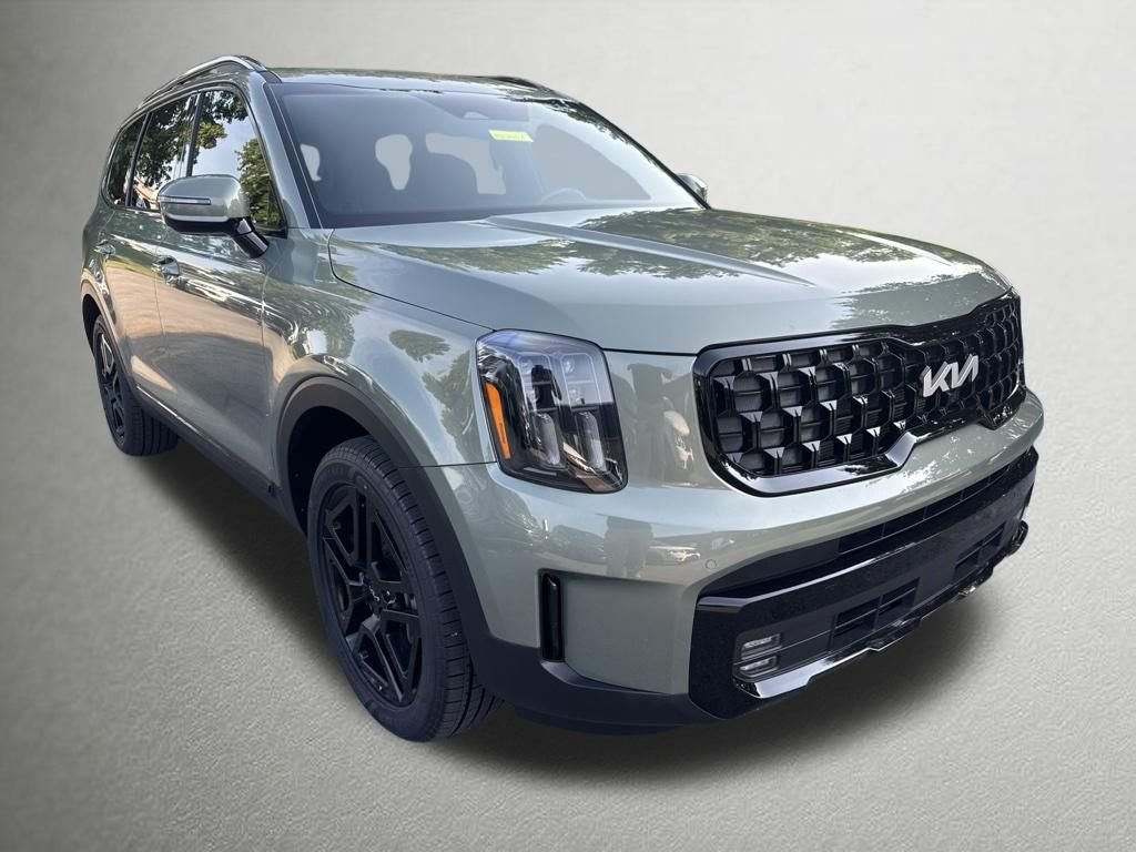 Certified Used 2024 Green Kia SX X-Line image 1