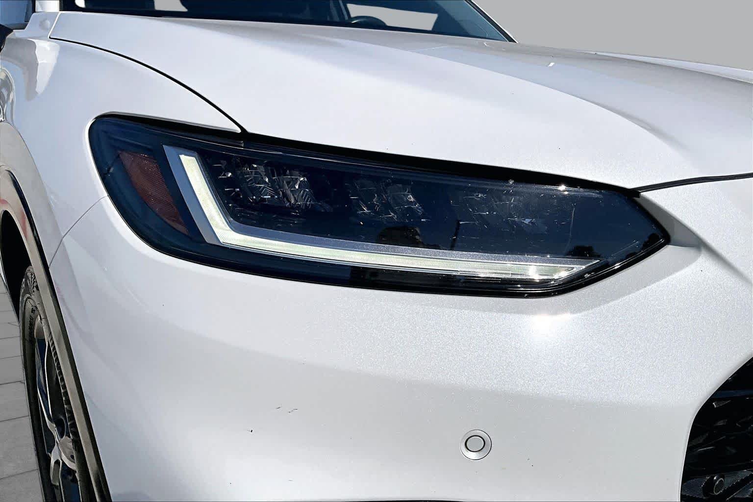 Used 2024 Platinum White Pearl Honda EX-L image 25