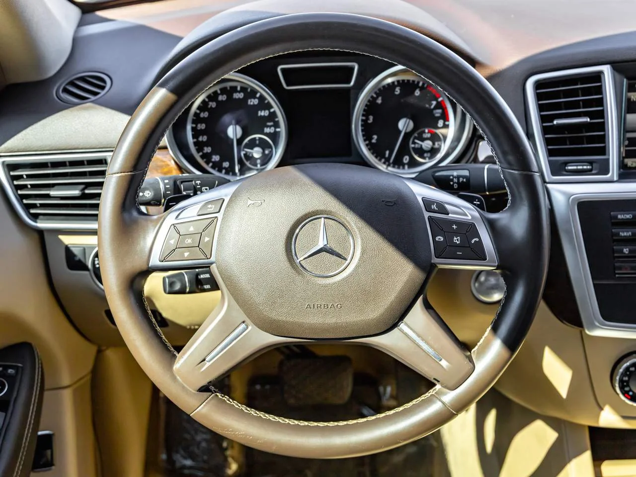 Used 2015 Polar White Mercedes-Benz ML 350 image 12