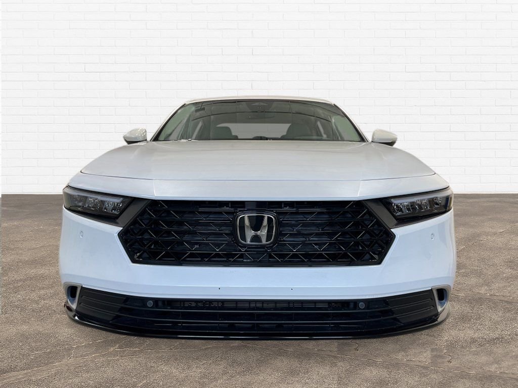 New 2026 Platinum White Pearl Honda Touring image 9