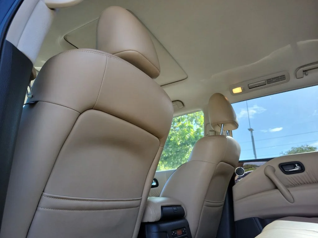 Used 2018 Black Nissan SL image 18