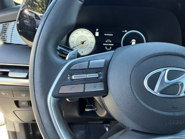 Used 2024 White Hyundai Calligraphy Night Edition image 19
