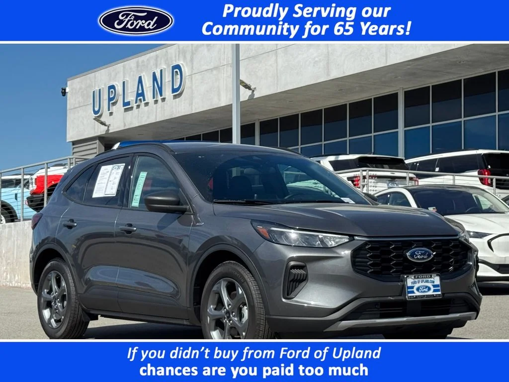2025 Ford Escape ST-Line FWD's photo