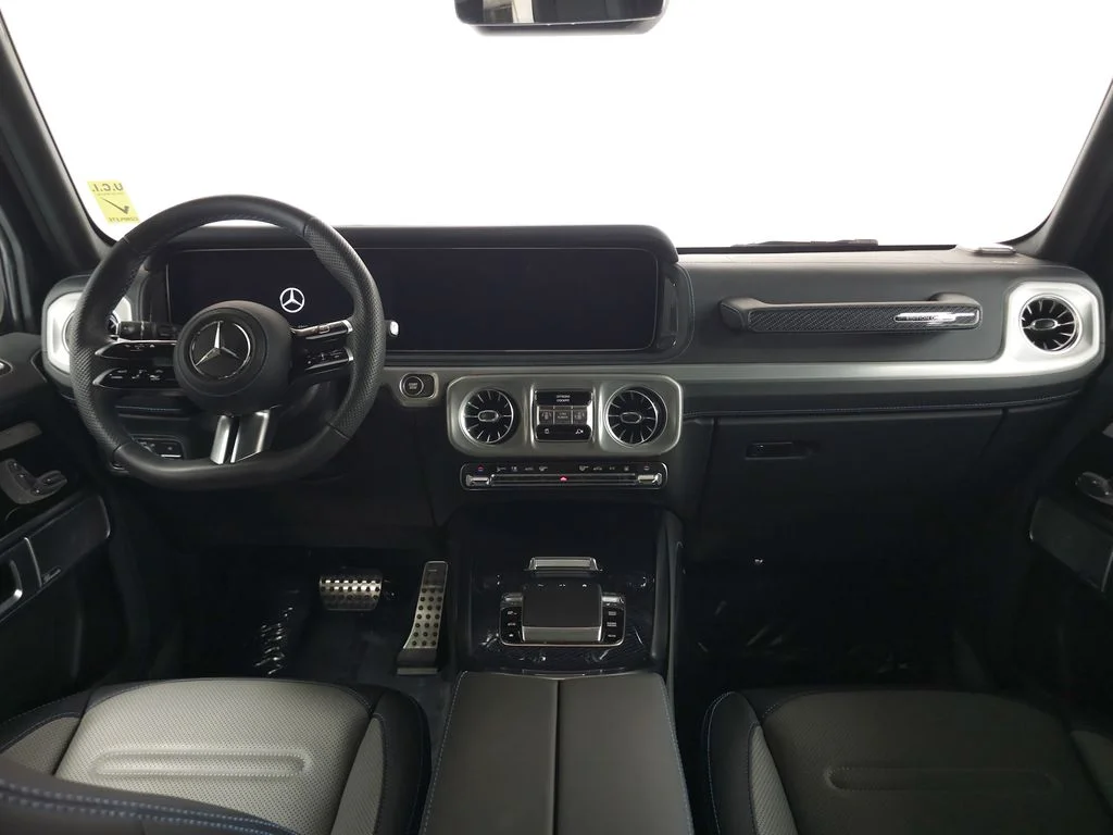 Certified Used 2025 Black Mercedes-Benz G 580 image 27