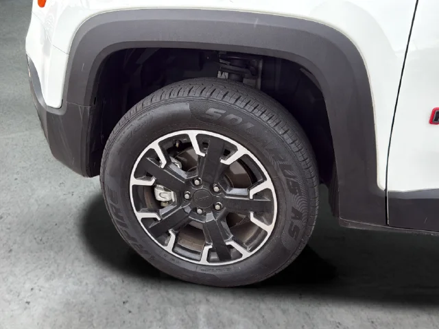 Used 2023 White Jeep Trailhawk image 20