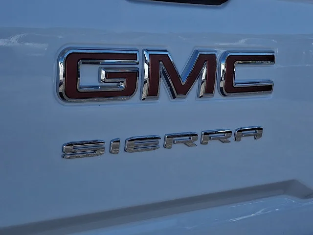 New 2026 Summit White GMC Pro image 21